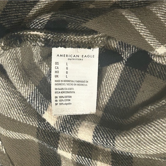 American Eagle Outfitters Black and White Flannel Shirt - Picture 4 of 7